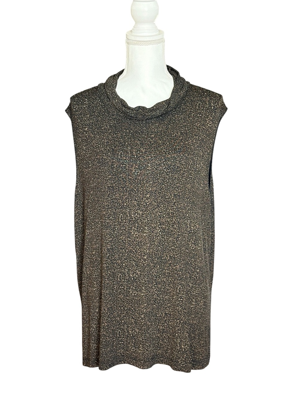 Vikki Vi Plus Size 2X Black & Gold Textured Sleeveless Cowl Neck Tank Top